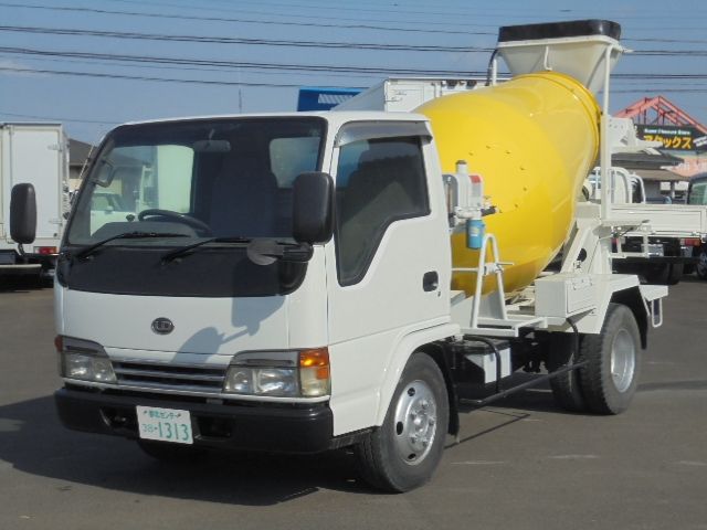 Nissan Diesel Condor