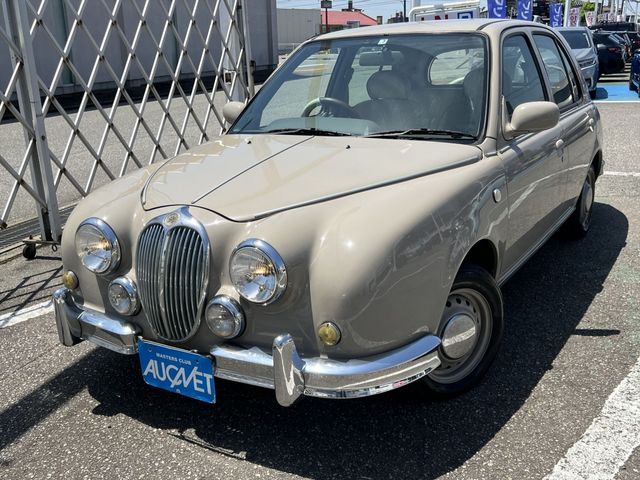 Mitsuoka Viewt