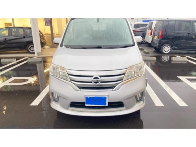 Used NISSAN SERENA  WG