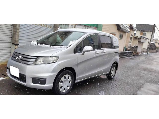 Honda Freed Spike 4WD