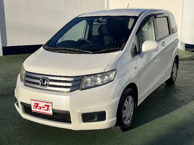 Used HONDA FREED Spike