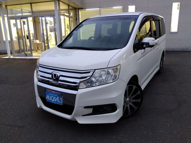 Honda Stepwagon Spada 4WD