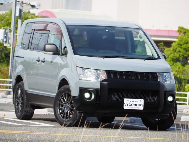 Mitsubishi Delica D:5 2WD