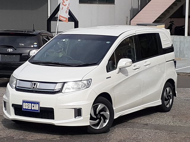 Honda Freed Spike Hybrid