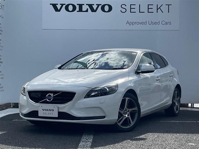 Used VOLVO VOLVO V40