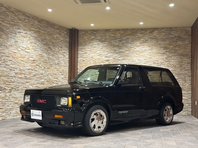 GMC GMC Typhoon