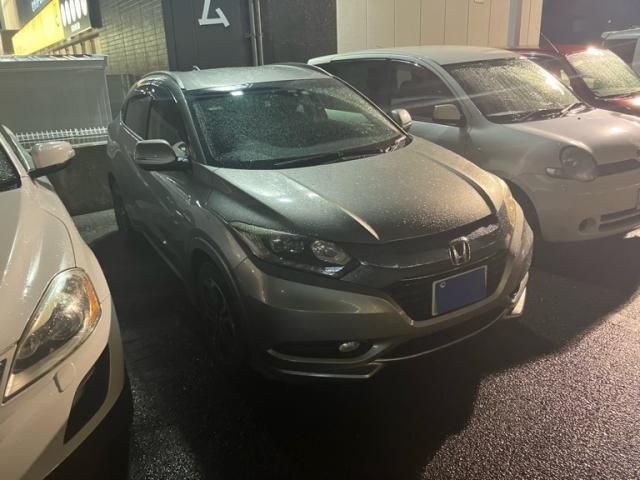 Used HONDA VEZEL HYBRID