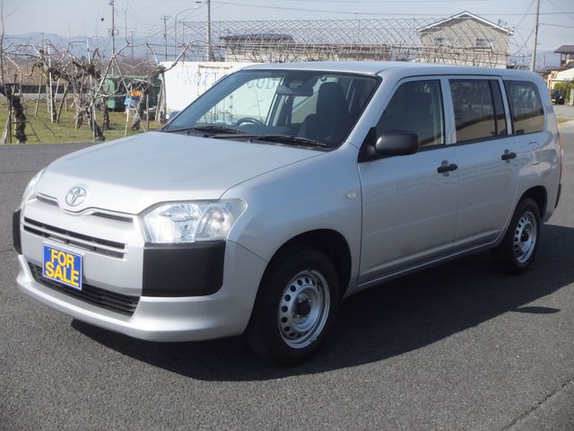 Used TOYOTA PROBOX van 4WD