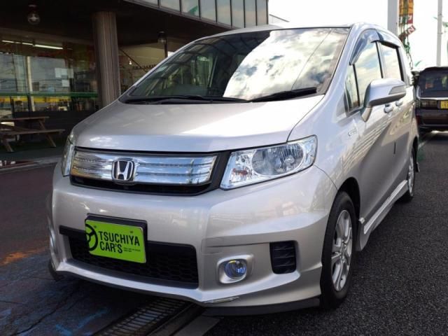 Honda Freed Spike Hybrid