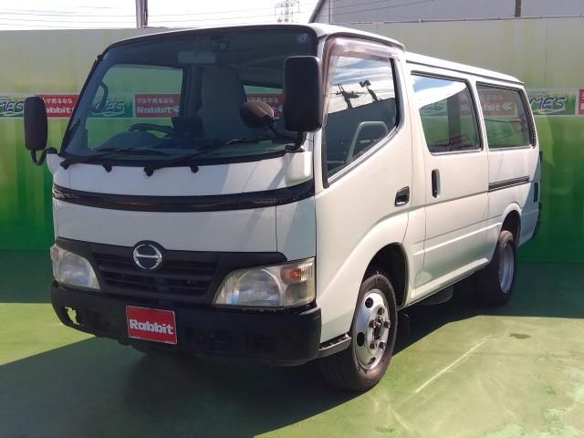 Hino Dutro Route VAN