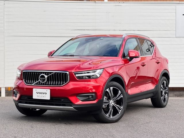 Used VOLVO VOLVO XC40