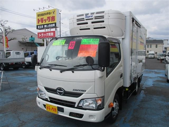 Hino デュトロ