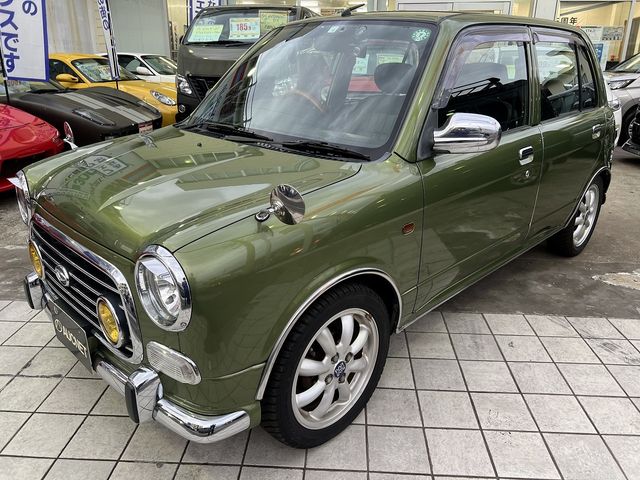 Daihatsu Mira Gino