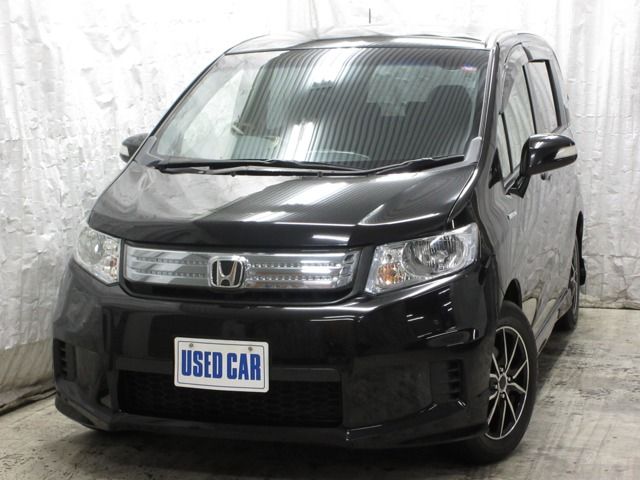 Honda Freed Spike Hybrid