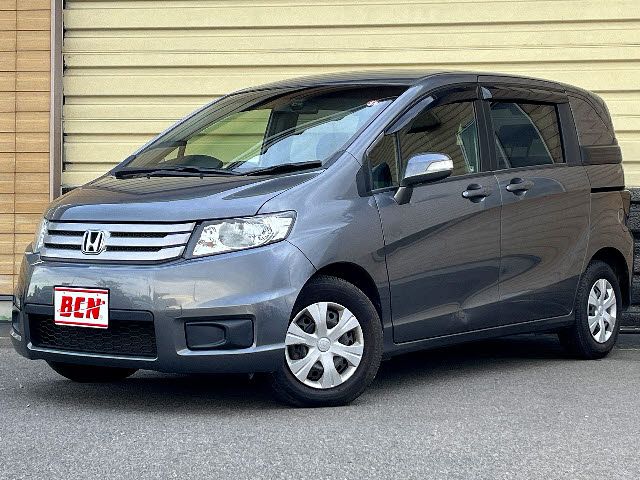 Used HONDA FREED Spike