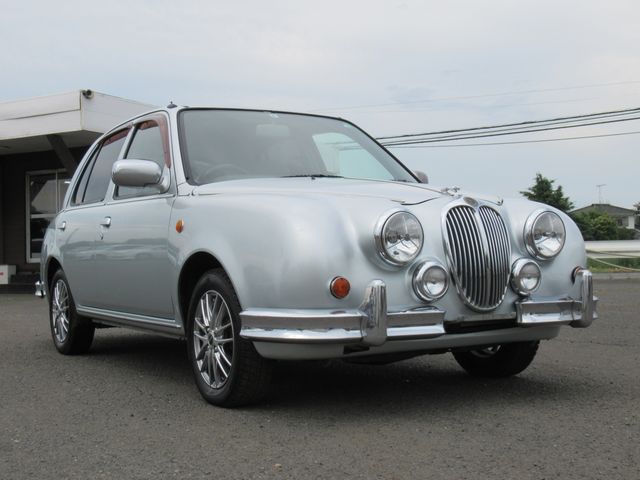 Mitsuoka Viewt