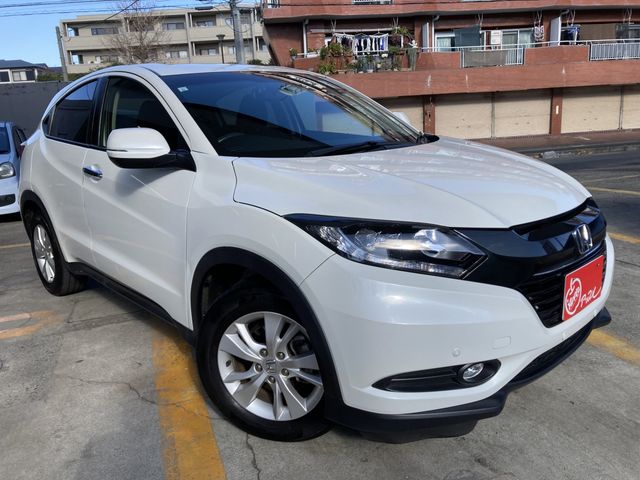 Used HONDA VEZEL