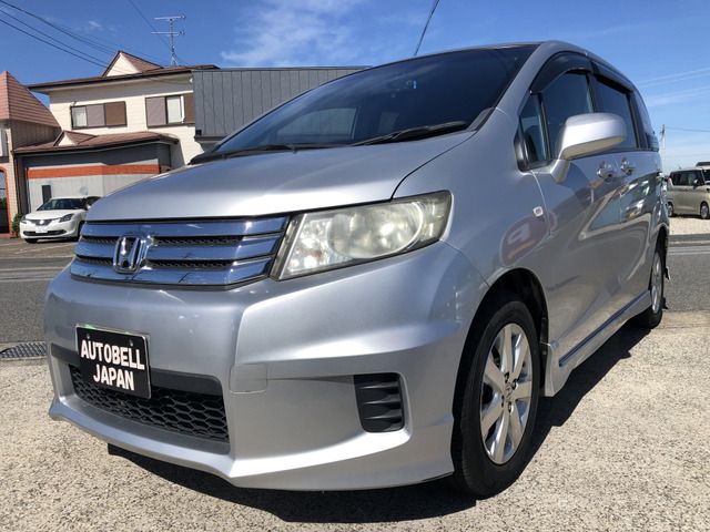 Used HONDA FREED Spike