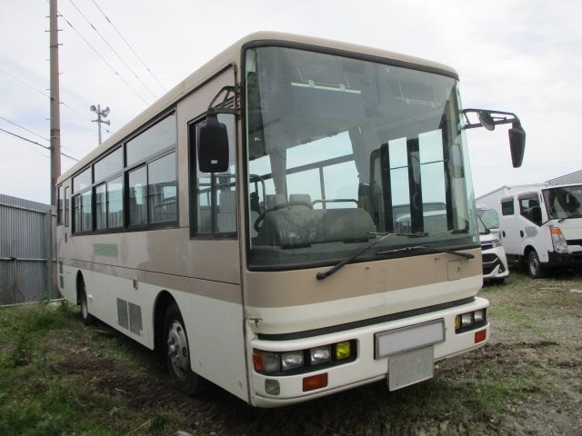 Nissan Diesel Space Runner