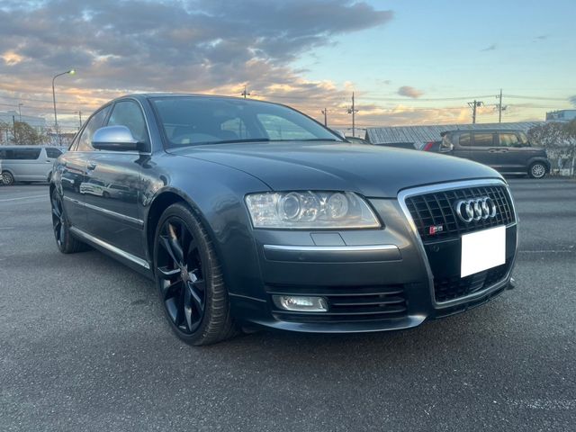 Audi Audi S8