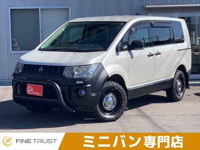 Mitsubishi Delica D:5 4WD