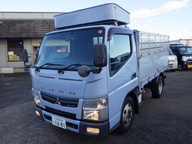 Used MITSUBISHI CANTER