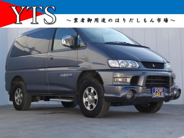 Mitsubishi Delica Space Gear