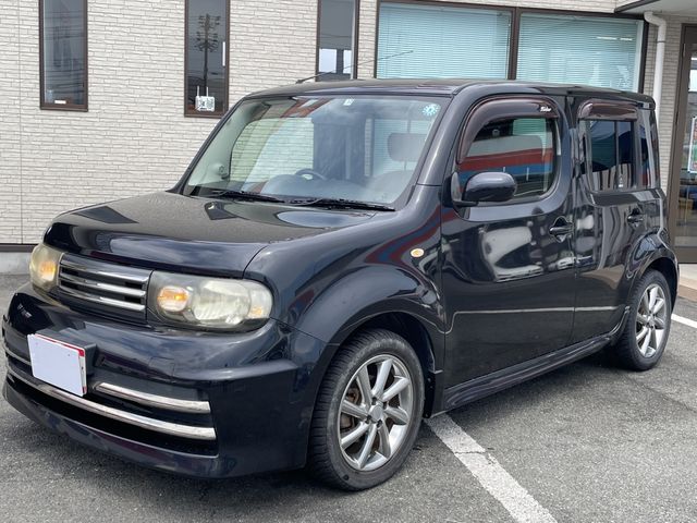 Used NISSAN CUBE