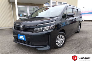 Used TOYOTA VOXY